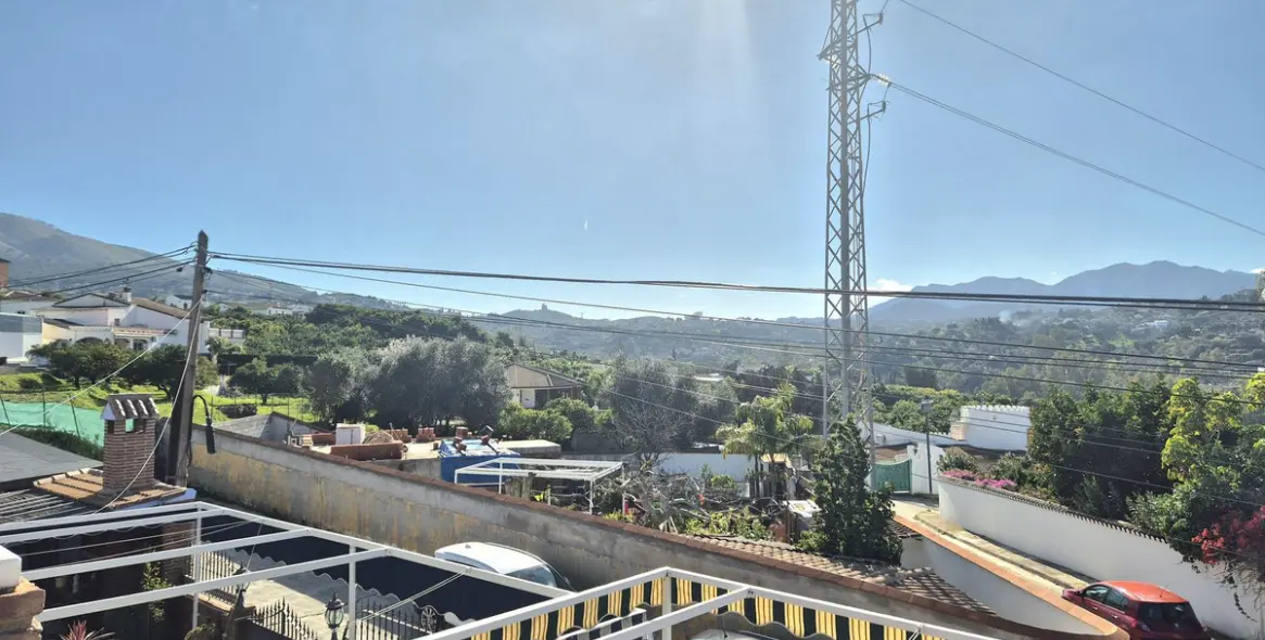 Sale of semi-detached house in Alhaurín el Grande 37