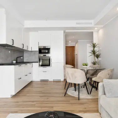 Долгосрочная аренда апартаментов на первом этаже в Nueva Andalucía