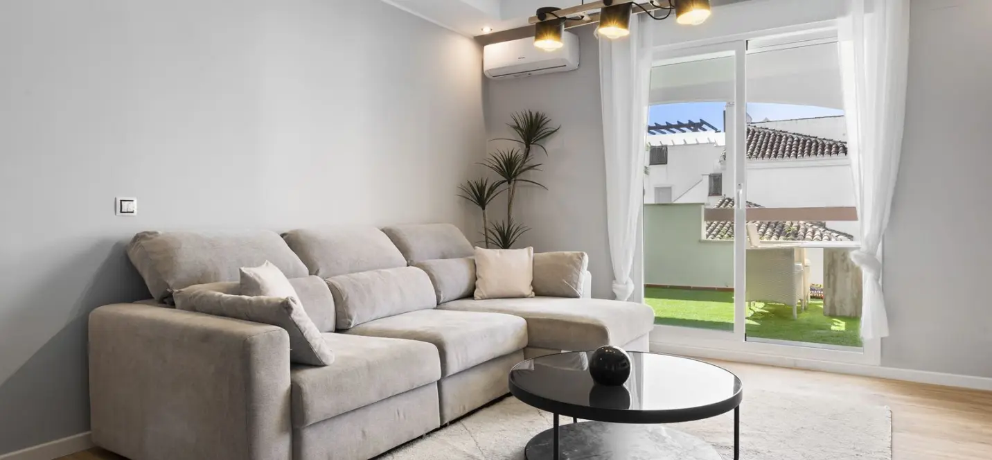 Venta de apartamento en planta baja en Nueva Andalucía 2