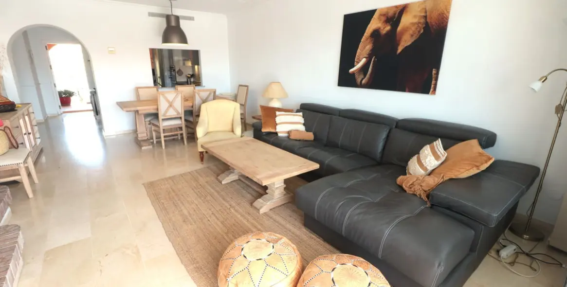Sale of penthouse in Estepona (district New Golden Mile) 10
