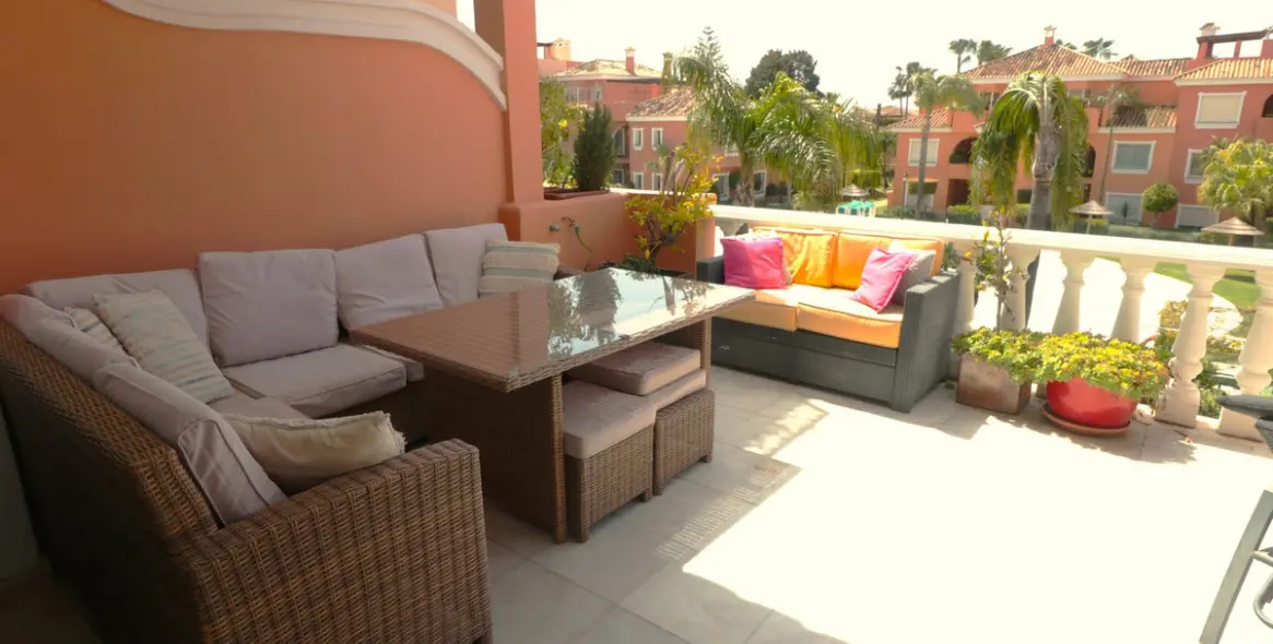 Продажа пентхауса в New Golden Mile 14