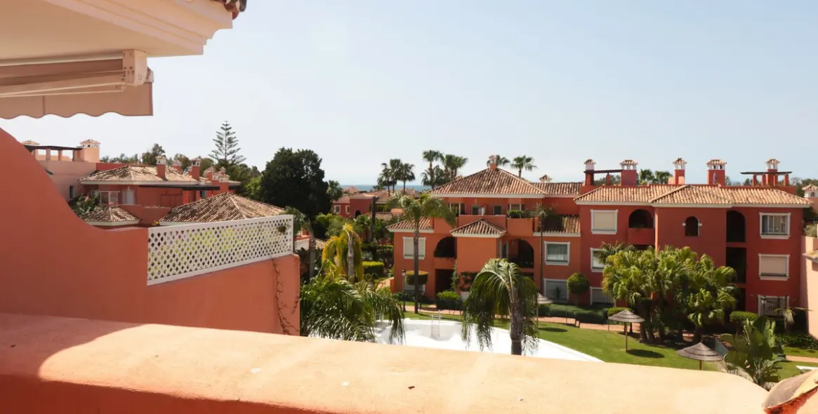 Продажа пентхауса в New Golden Mile 19