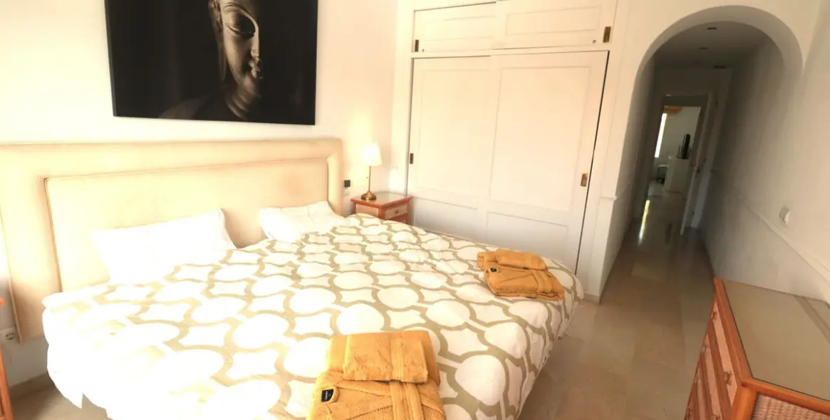 Продажа пентхауса в New Golden Mile 20