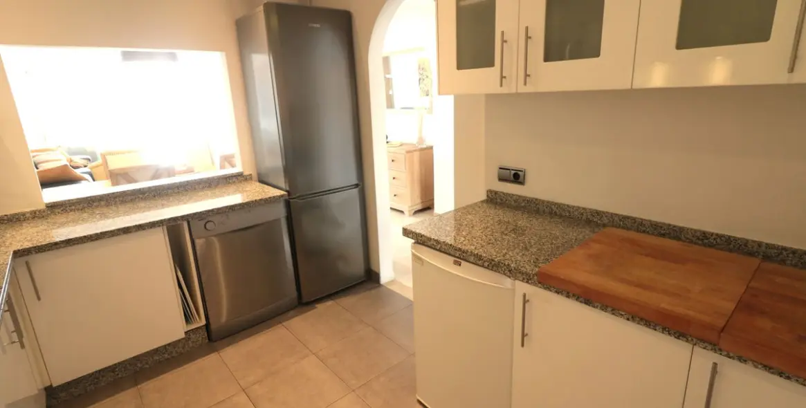 Продажа пентхауса в New Golden Mile 24