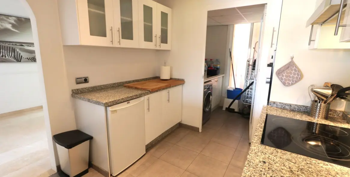 Продажа пентхауса в New Golden Mile 25