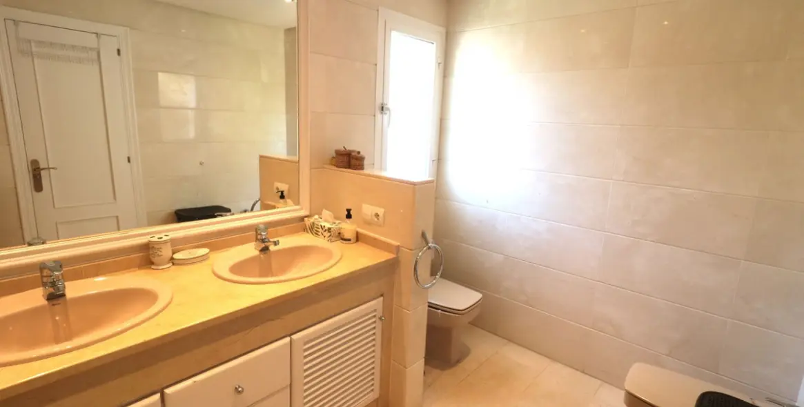 Продажа пентхауса в New Golden Mile 27