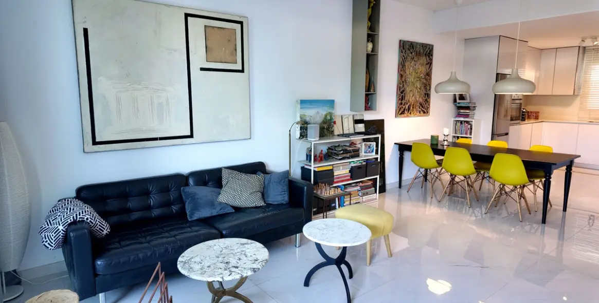 Sale of ground floor apartment in Bel Air 3