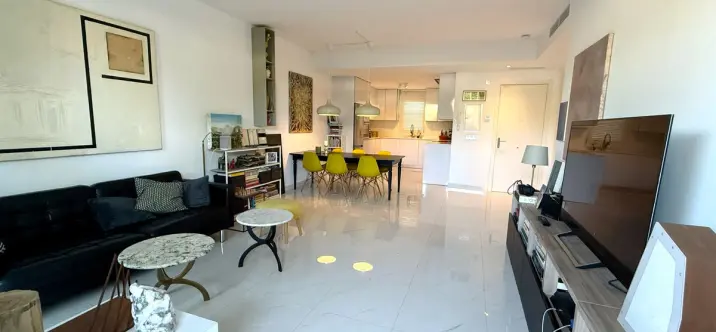 Sale of ground floor apartment in Bel Air 3