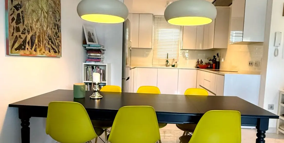 Sale of ground floor apartment in Bel Air 10