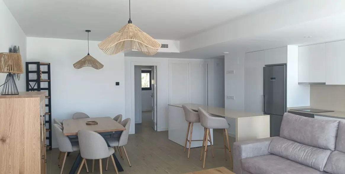 Продажа апартаментов на среднем этаже в Estepona (район Estepona) 2