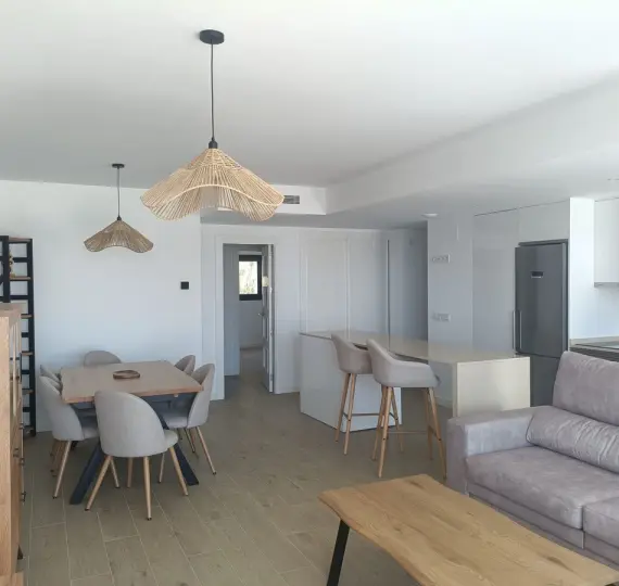 Middle floor apartment R4967974