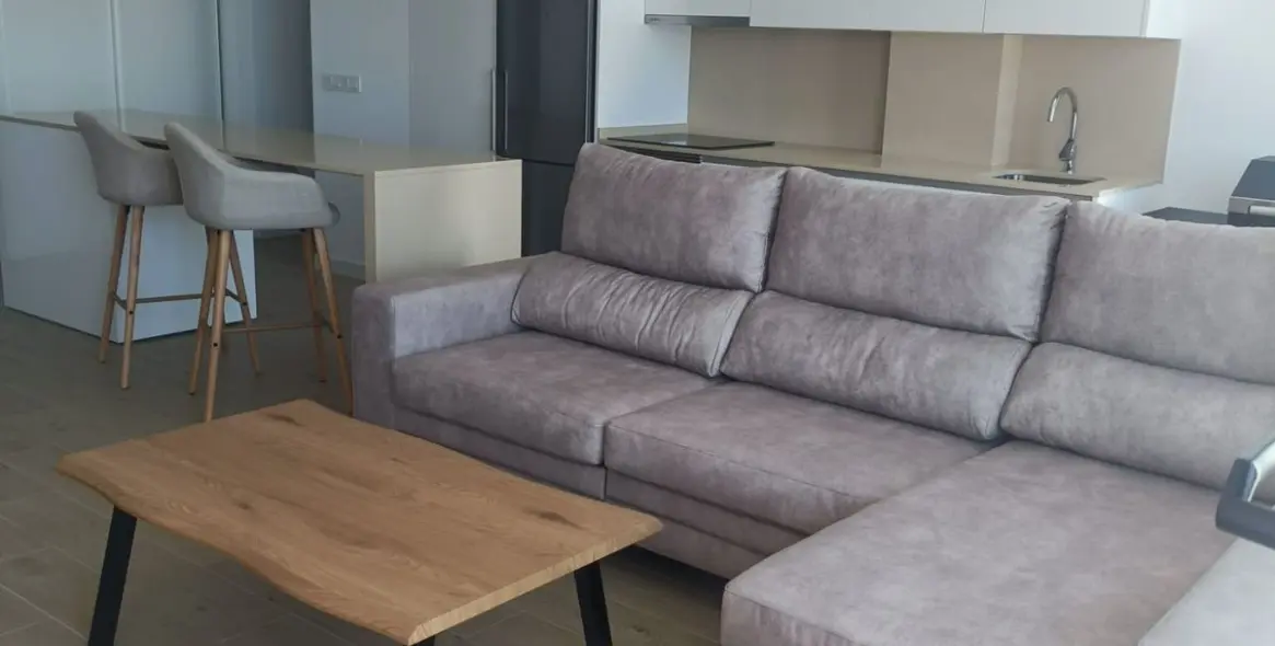 Продажа апартаментов на среднем этаже в Estepona (район Estepona) 3