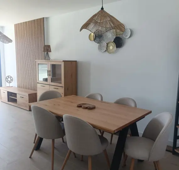 Middle floor apartment R4967974