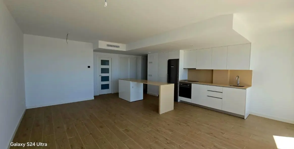 Продажа апартаментов на среднем этаже в Estepona (район Estepona) 6