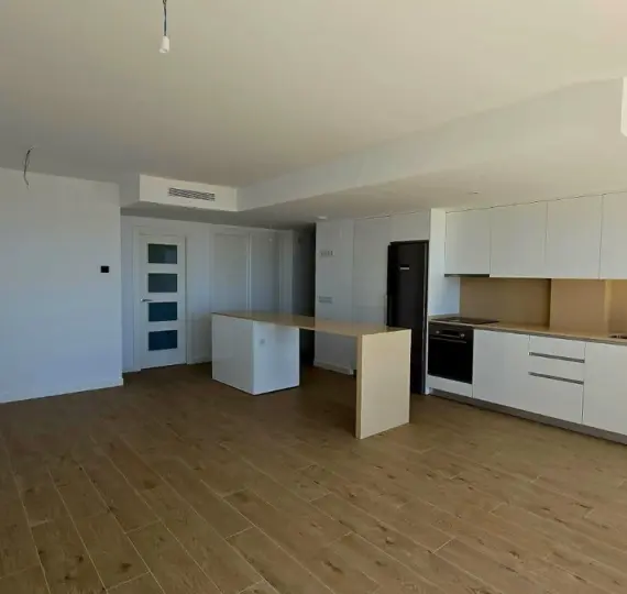 Middle floor apartment R4967974