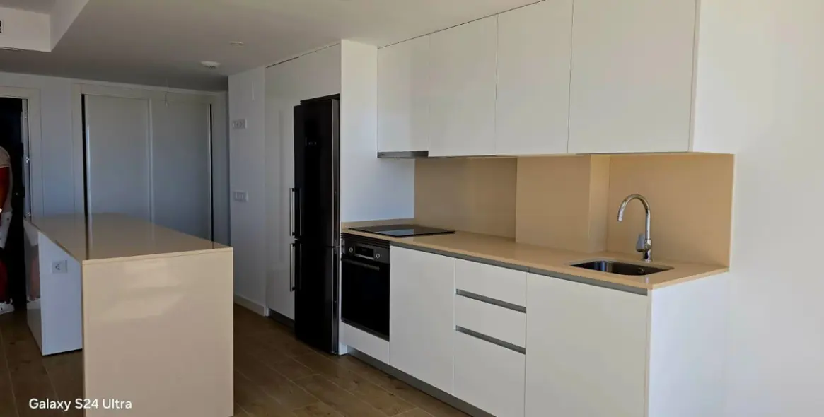 Продажа апартаментов на среднем этаже в Estepona (район Estepona) 10