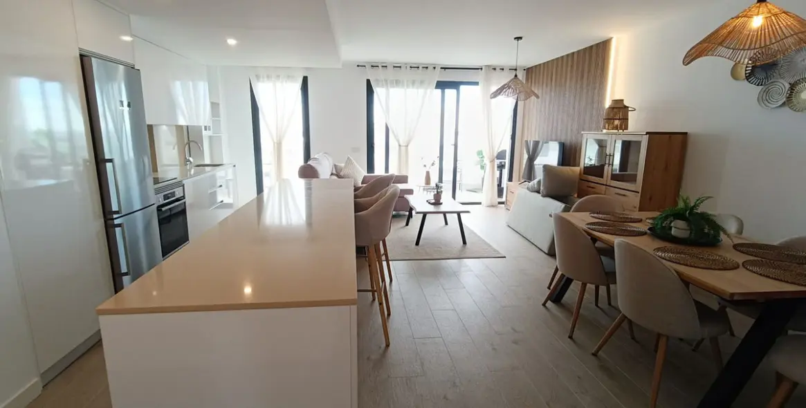 Sale of middle floor apartment in Estepona 21