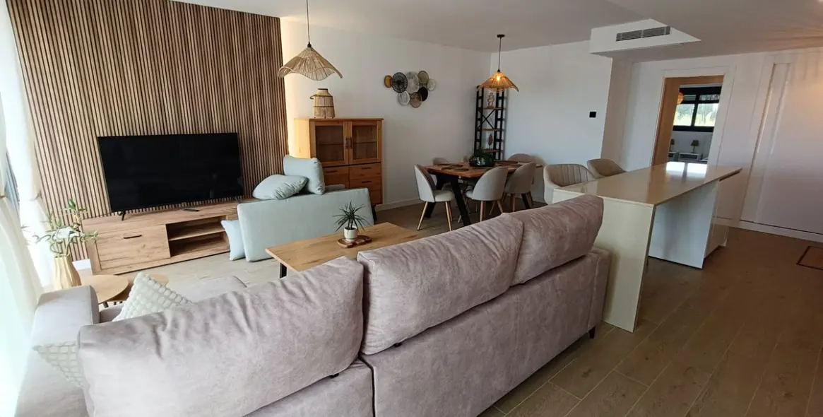 Sale of middle floor apartment in Estepona 22