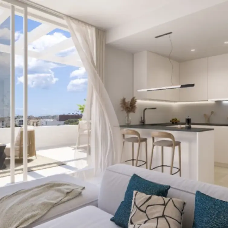Продажа апартаментов на первом этаже в Estepona
