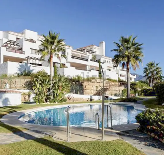 Sale of penthouse in Casares Playa