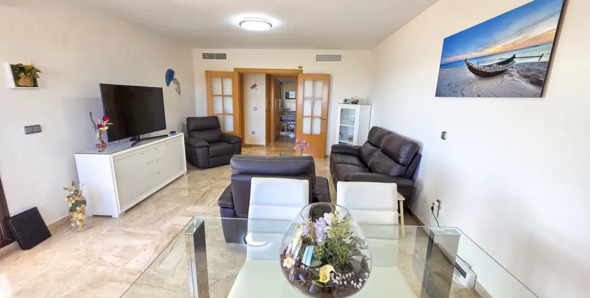 Sale of penthouse in Casares Playa 12
