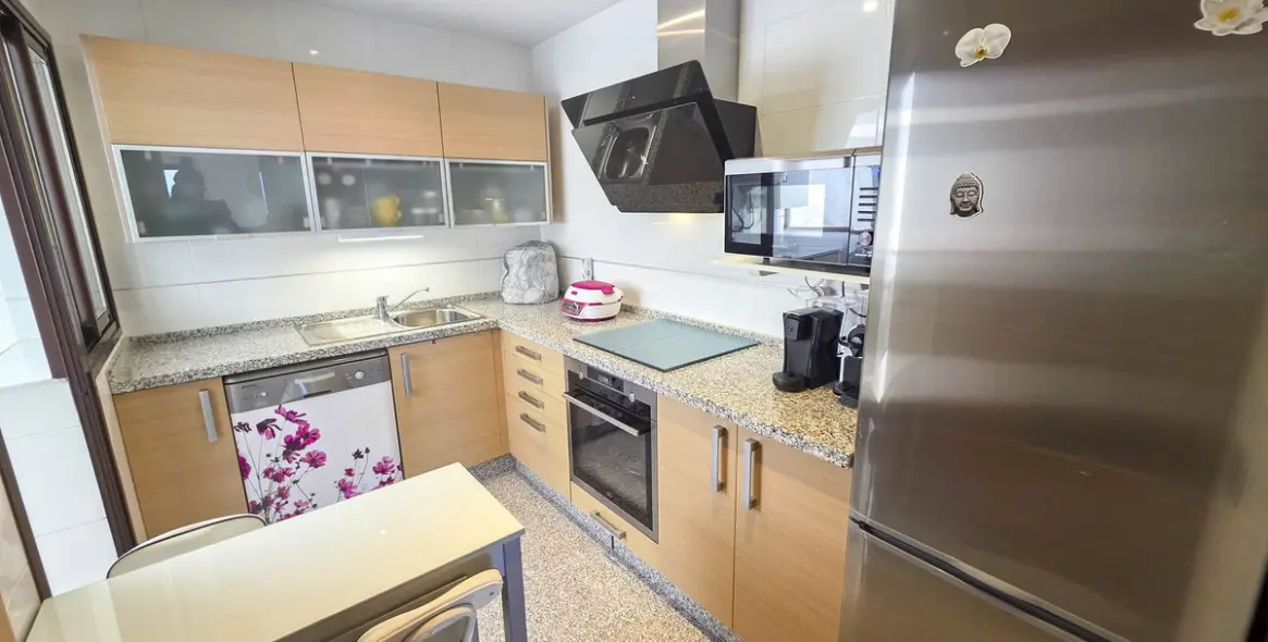 Sale of penthouse in Casares Playa 15