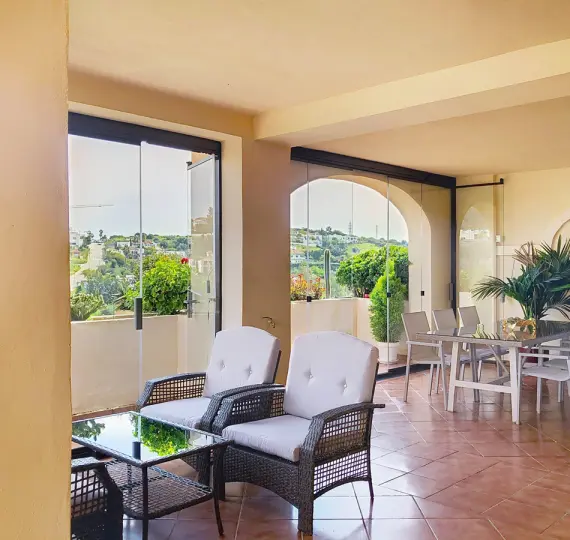 Middle floor apartment R4994188