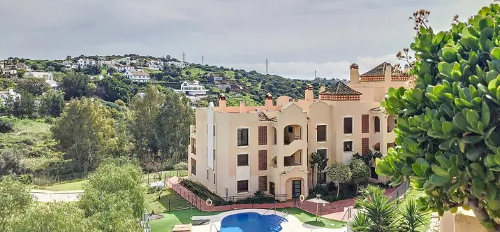 Middle floor apartment R4994188 4