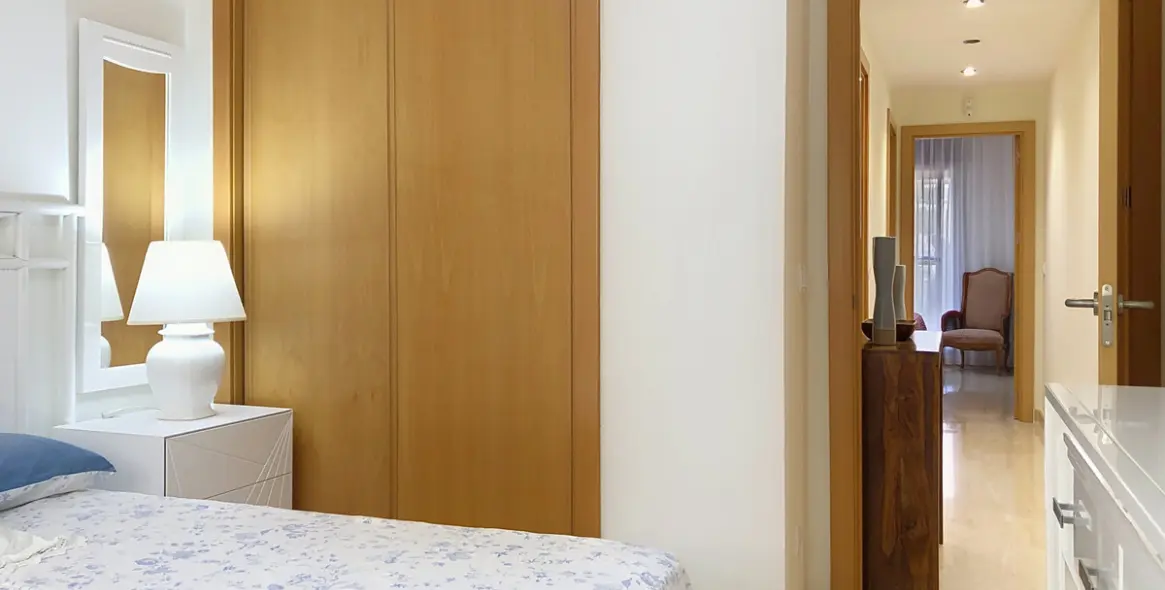 Sale of middle floor apartment in Estepona 27