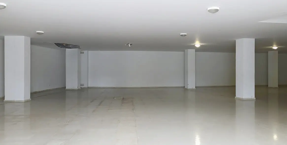 Sale of middle floor apartment in Estepona 50