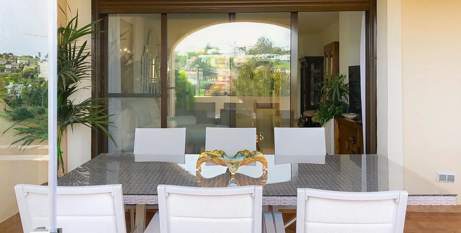 Продажа апартаментов на среднем этаже в Estepona 44