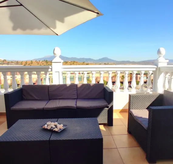 Sale of detached villa in Coín