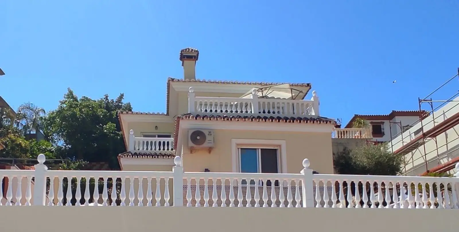 Venta de villa independiente en Coín 2