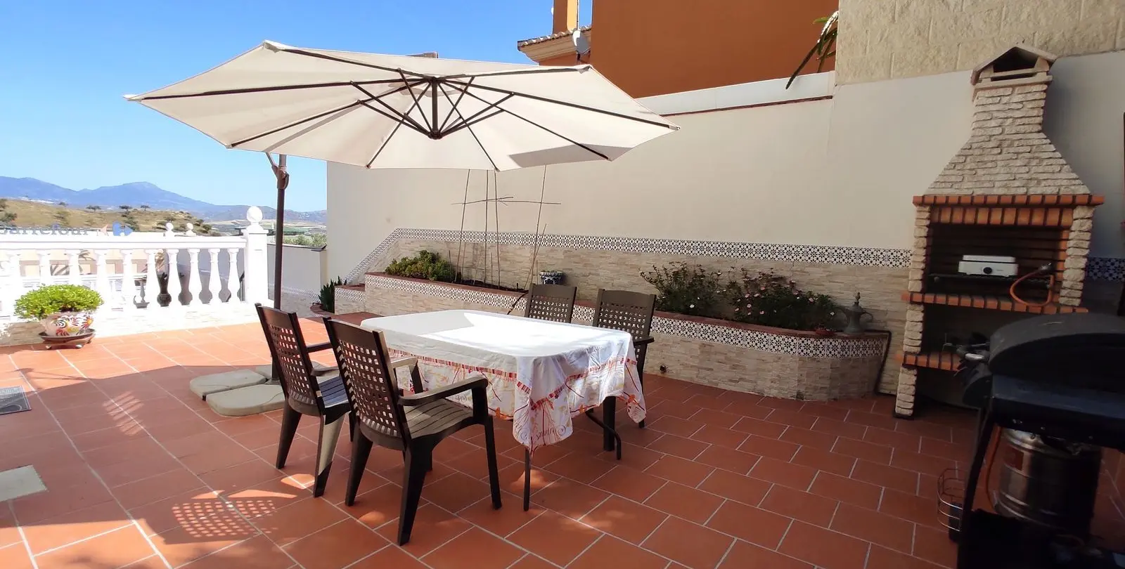 Venta de villa independiente en Coín 3