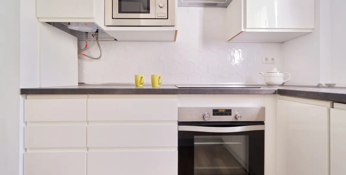 Venta de apartamento en planta media en Elviria 15