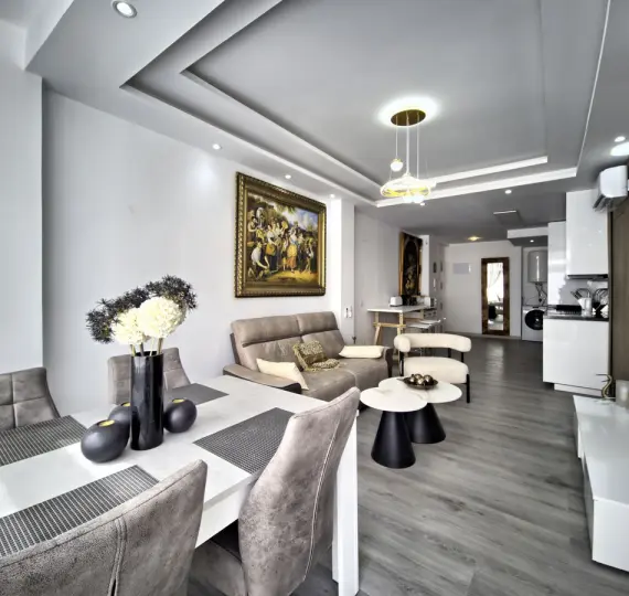 Продажа апартаментов на среднем этаже в Marbella