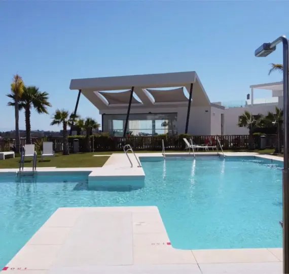 Продажа апартаментов на первом этаже в La Cala de Mijas