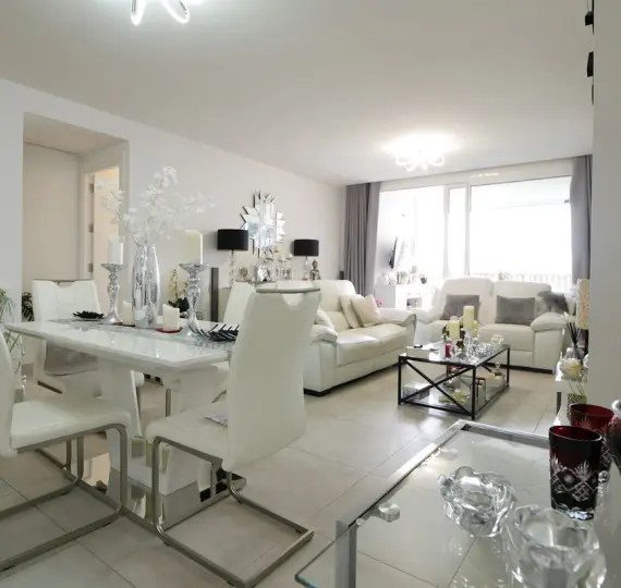 Продажа апартаментов на первом этаже в La Cala de Mijas