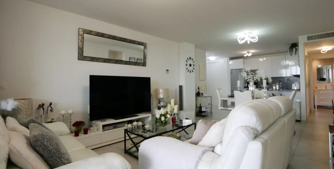 Sale of ground floor apartment in La Cala de Mijas 23