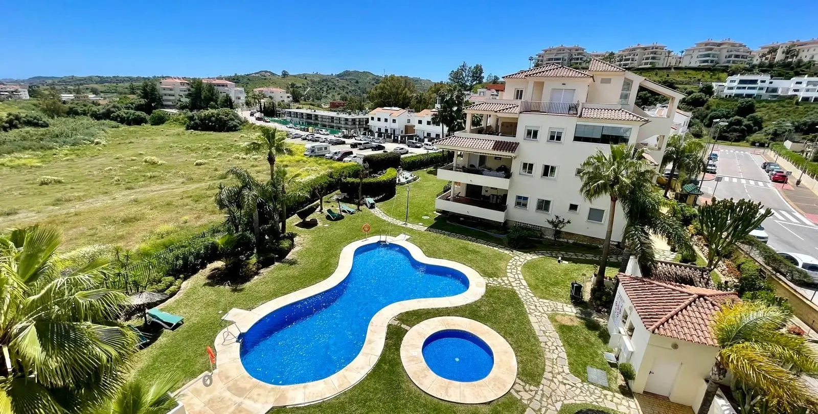 Sale of penthouse in Mijas 32