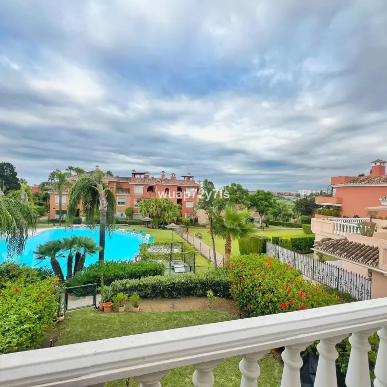 Sale of middle floor apartment in Costalita