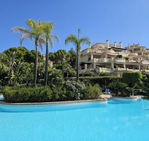 Long-term rent of ground floor apartment in Benahavís