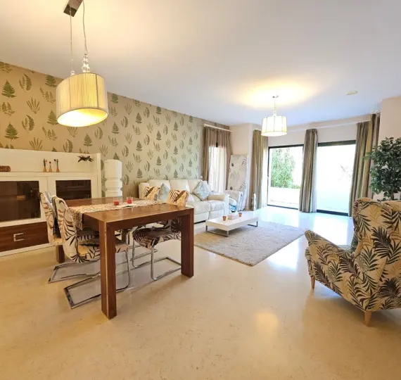 Long-term rent of ground floor apartment in Benahavís