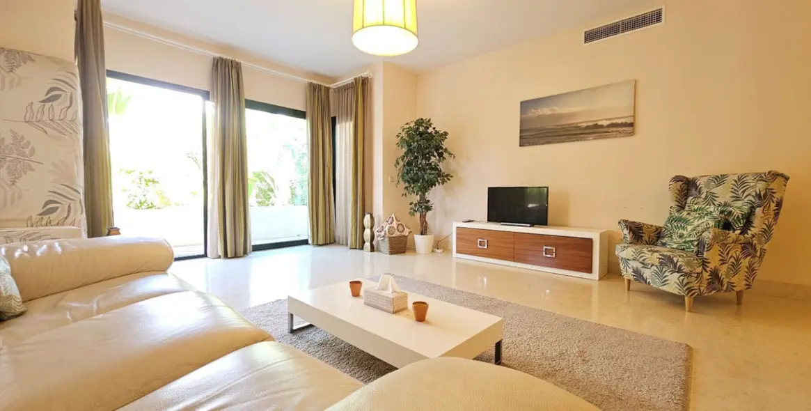 Long-term rent of ground floor apartment in Benahavís 5