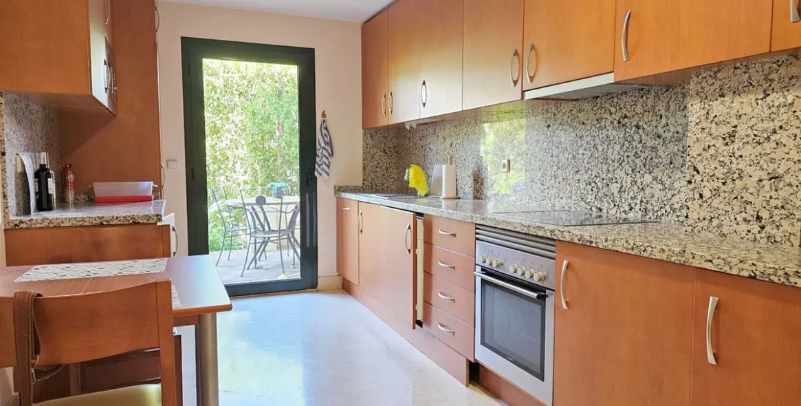 Long-term rent of ground floor apartment in Benahavís 7