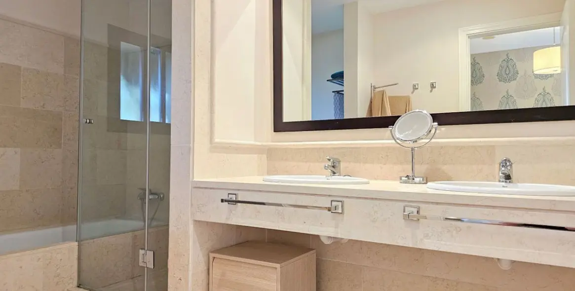 Long-term rent of ground floor apartment in Benahavís 9