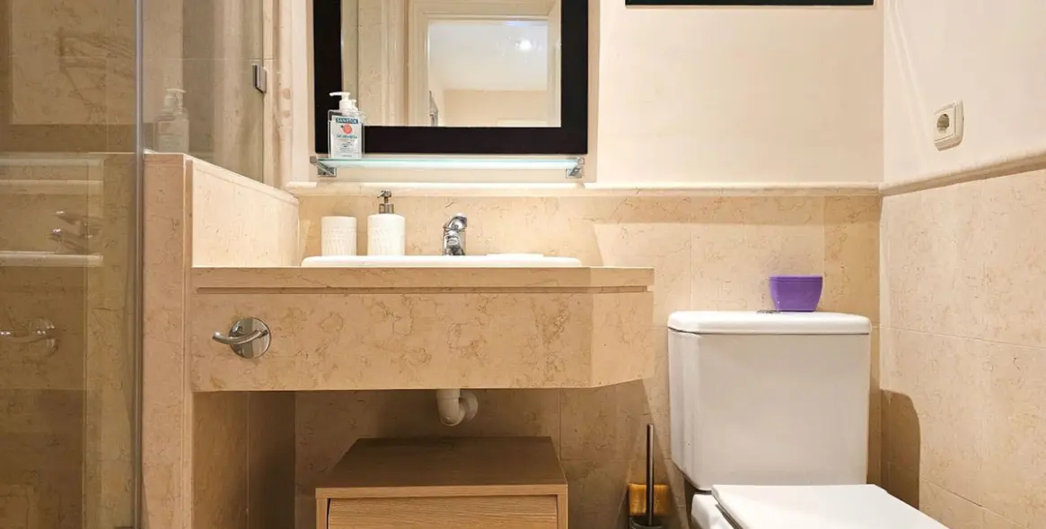 Long-term rent of ground floor apartment in Benahavís 11