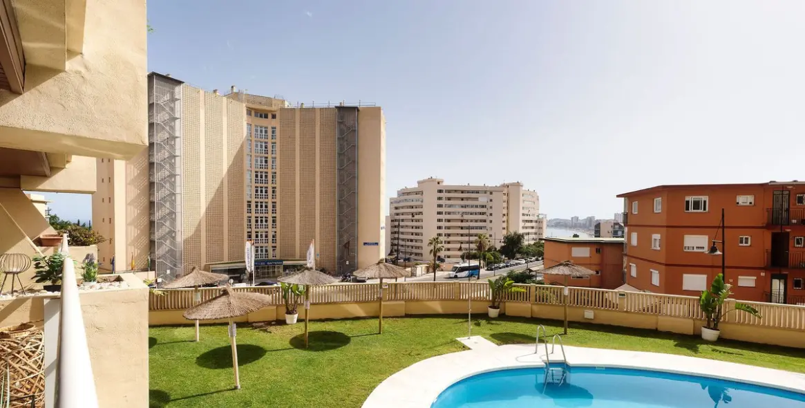 Sale of middle floor apartment in Torreblanca 9