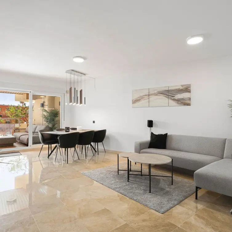 Продажа апартаментов на среднем этаже в Torreblanca