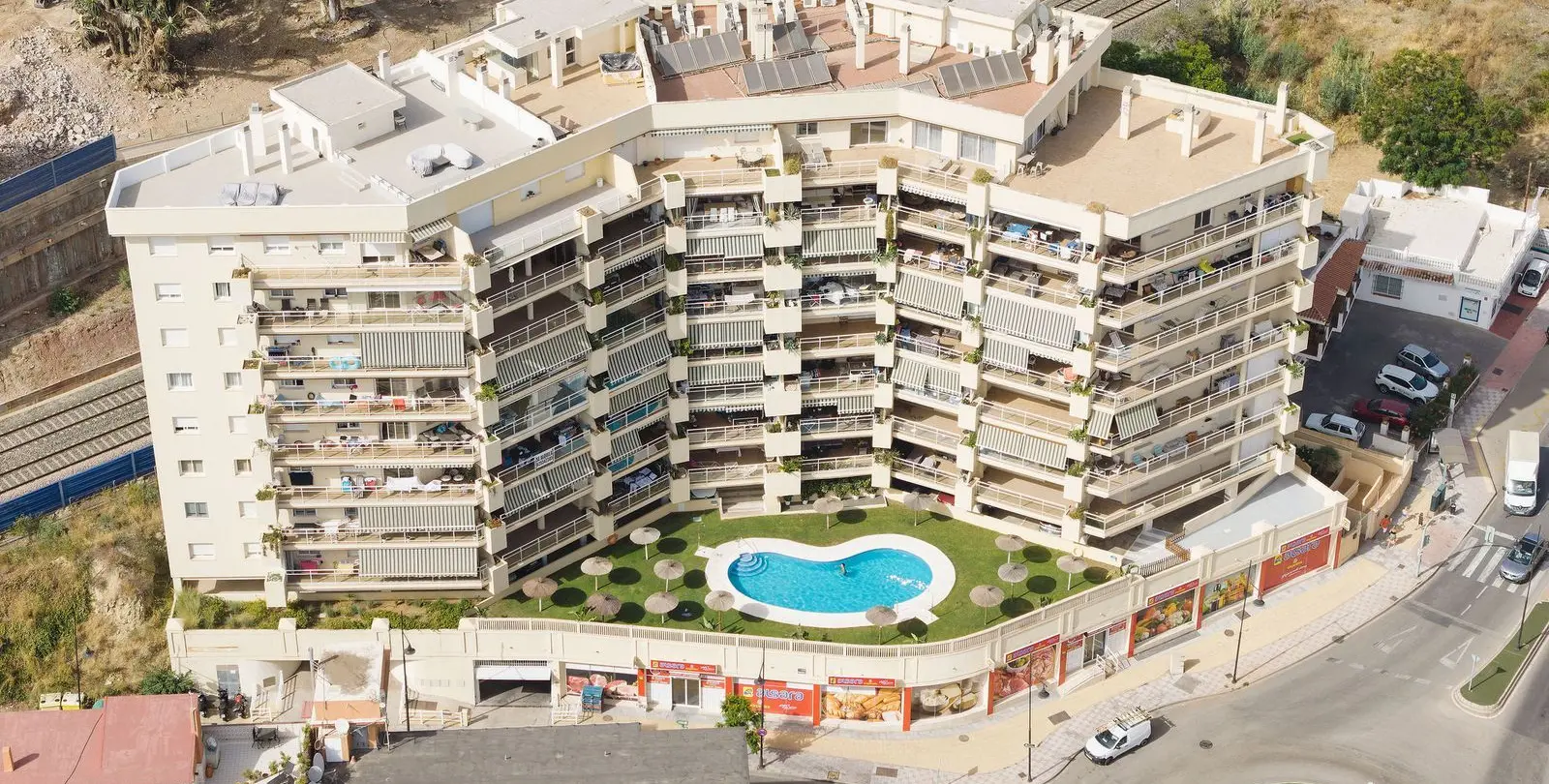 Venta de apartamento en planta media en Torreblanca 23
